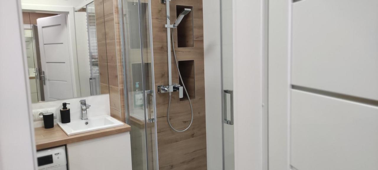 Apartament Przy Fabrycznym Łódź Exterior foto